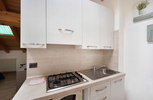 Nasino Apartment | Studio Apartment Profumo di Lavanda Verde with Mountain View & Wi-Fi