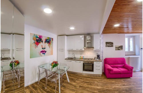 Consiglio di Rumo Apartment | Studio Apartment Sale & Pepe