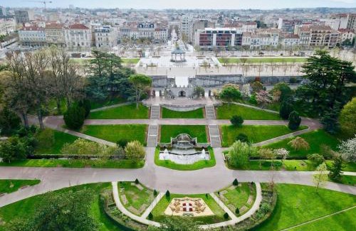 Faubourg Saint-Jacques Bed & Breakfast | Studio au coeur de Valence 25
