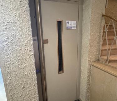 Faubourg Saint-Jacques Bed & Breakfast | Studio au coeur de Valence 25