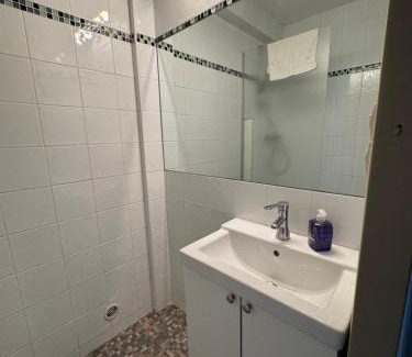 Faubourg Saint-Jacques Apartment | Studio au coeur de Valence 4
