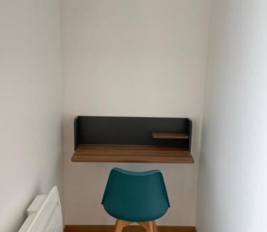 Vandoeuvre-les-Nancy House | Studio avec WC et SDB privés dans Grande maison à côté du campus Artem - Thermal et Parc des Expos