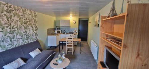 Hazebrouck Apartment | Studio Black