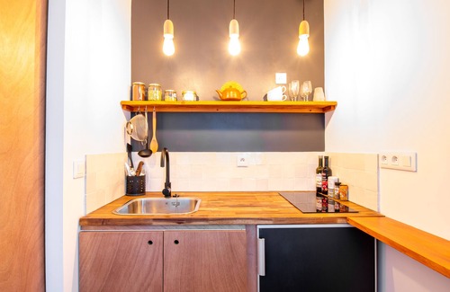 Republique - Les Ponts Apartment | Studio Bohème sur Lîle de Nantes/Proche Tramway