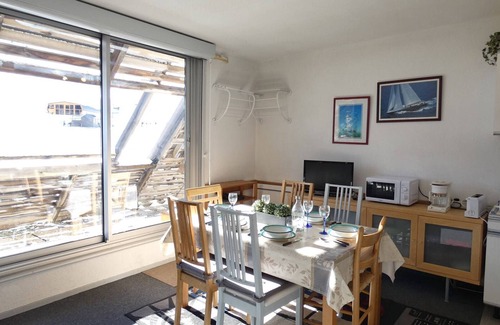 Piau Engaly Apartment | Studio cabin for 6 with balcony, south exposure, Club Engaly II