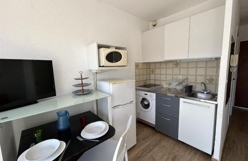 Sete Apartment | Studio cabine avec terrasse, proche plage - FR-1-338-106