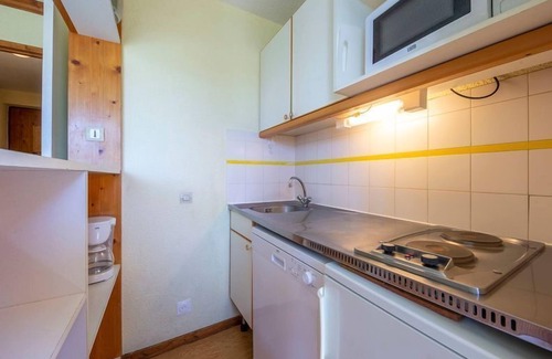 Vaujany Apartment | Studio Charmant avec Cuisine Equipée + Parking