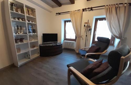 Villeneuve Apartment | Studio chez un vigneron au village au 2ème étage sans ascenseur