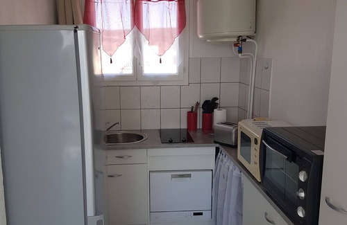 Narbonne-Plage Apartment | studio cicadas150m from the seafront comfortably shops at your feet