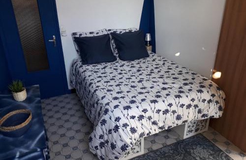 Amberieu-en-Bugey House | STUDIO coquet Terrasses de Saint Germain