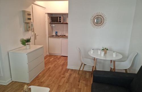 Villette Gare Apartment | Studio cosy