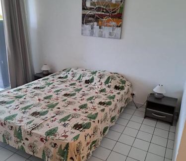 L'Autre-Bord Apartment | Studio cosy les pieds dans l'eau à l'autre bord
