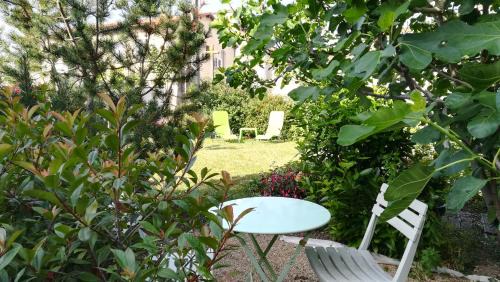 Yssac-la-Tourette Apartment | Studio cosy Yssac-la-Tourette
