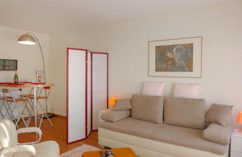 Lens Apartment | Studio Eperon B 22 by Interhome