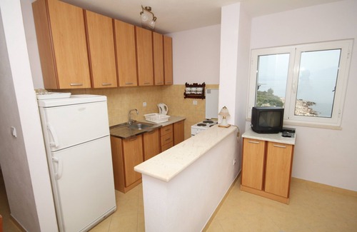 Pokrivenik Apartment | Studio flat near beach Cove Pokrivenik, Hvar (AS-8673-a)