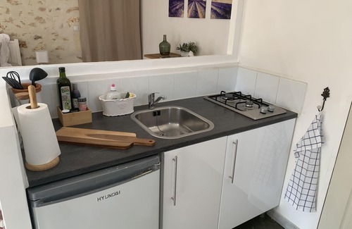 Parignargues Apartment | Studio