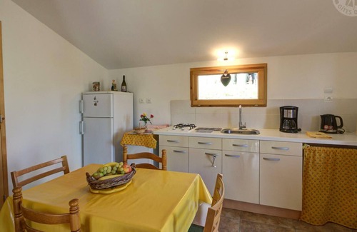 Saint-Marcel-de-Felines Apartment | Studio Saint-Marcel-de-Félines, studio flat, 2 persons