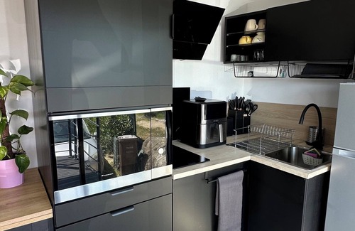 Saint-Quentin-la-Poterie Apartment | Studio in the South of France, 5 minutes from Uzès in Saint Quentin la Poterie