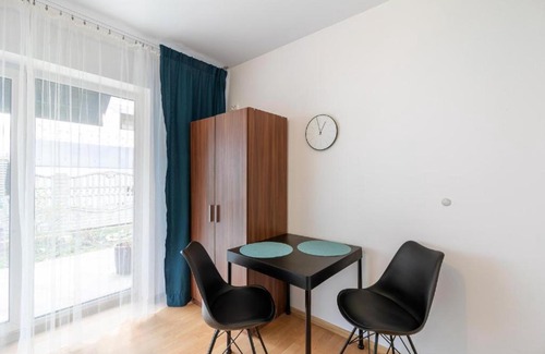 Olszynka Apartment | studio I pokoje I pokoje z łazienkami