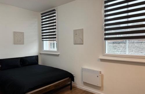 Bolton Apartment | Studio in bolton town, short stay studio 9