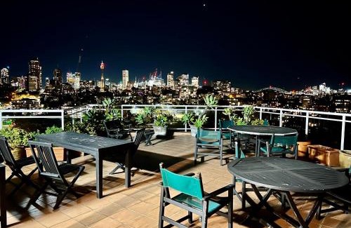 Darling Point Apartment | Studio in Darling Point