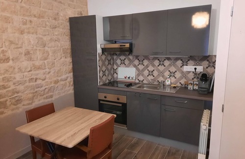 Echire Apartment | Studio in the countryside near river and hiking trails