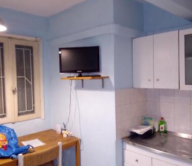 Thessaloniki Apartment | Studio in Thessaloniki-10min walk from city center