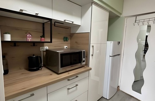 Saint-Etienne-en-Devoluy Apartment | Studio "Le 27" with Mountain View, Balcony and Wi-Fi
