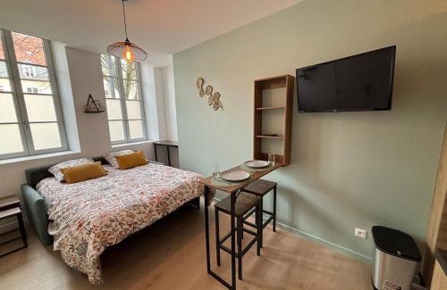 Moulins Apartment | Studio Le Moulinois