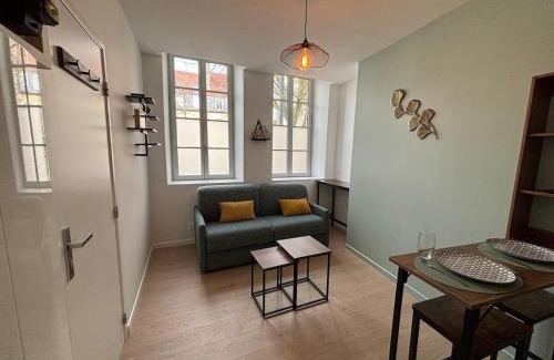 Moulins Apartment | Studio Le Moulinois