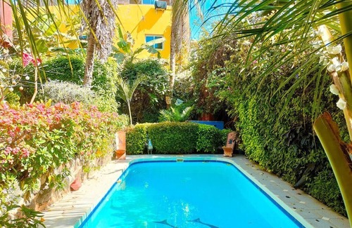 Pointe des Almadies Apartment | Studio le petit Marrakech, ILE DE NGOR Private boat swimming pool and Jaccuzi Air conditioning