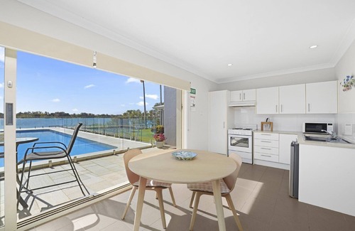 Port Macquarie Apartment | Studio Living - 76 Hibbard Drive