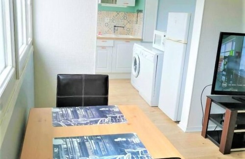 Le Beau Site Apartment | Studio Lumineux Khara-sils