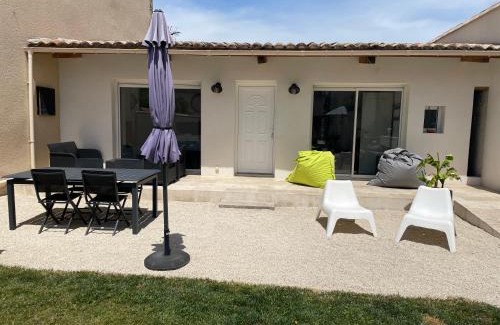 Sainte-Cecile-les-Vignes House | Studio moderne proche centre village