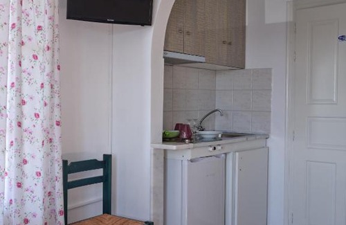 Aliki Apartment | Studio Manolis