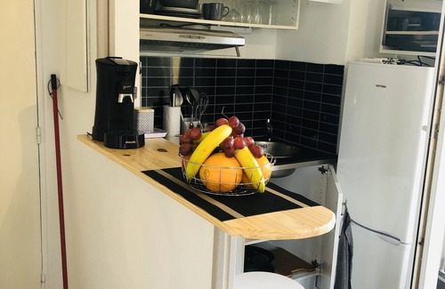 Blagnac Apartment | STUDIO´MARCEL*FIBRE*TRAM*PARKING*JARDIN*AUTO24/24*