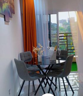 Yaounde Apartment | Studio meublé haut standing, Titi Garage
