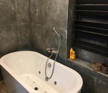 Julianadorp Apartment | Studio Mika met whirlpool!