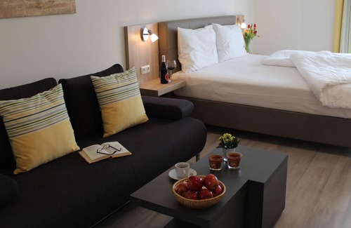 Wasendorf Cottage | Studio mit 1 Schlafraum , Bad, WC, Terrasse - Gästehaus Karl August