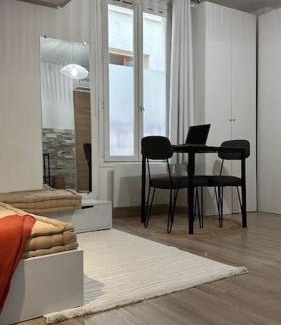 Curial Cambrai Apartment | Studio Paris 19