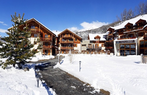 Saint-Chaffrey Apartment | Studio près des pistes, cuisine privée + équipée