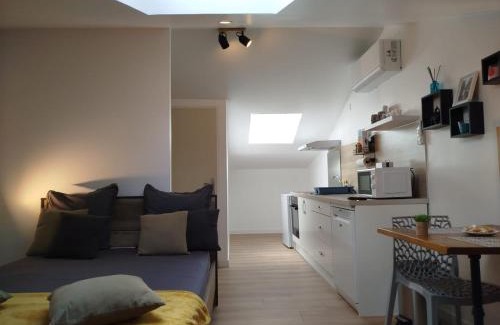Montelimar Apartment | Studio Proche Centre ville avec Place de Stationnement