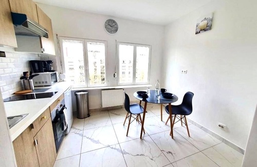 Boulogne-sur-Mer Apartment | Studio Rénové/wifi/équipé Nausicaa/plage/port