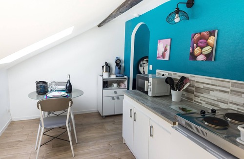 Epernay Apartment | STUDIO ROMANTIC ESCALE À ÉPERNAY
