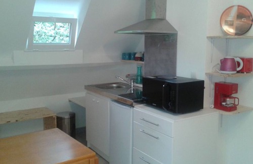 Curemonte Apartment | - Studio Rouge -
