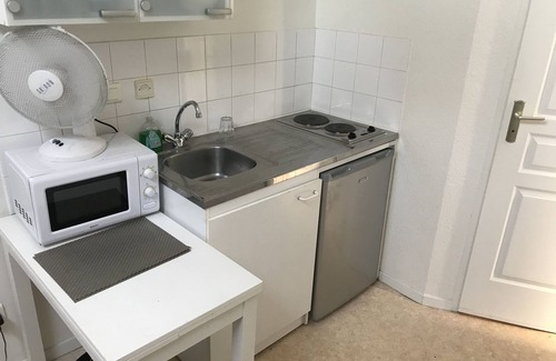 Leon Blum - Bon Coin Apartment | Studio-Standard-Ensuite with Bath-Studio 12m2