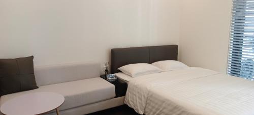 Tu Liem Apartment | Studio Tonkin 2, Vinhomes Smart City
