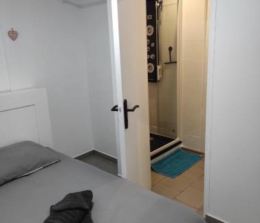 Sin-le-Noble Apartment | Studio tout confort avec cuisine & wifi smart tv, 5 min de Douai