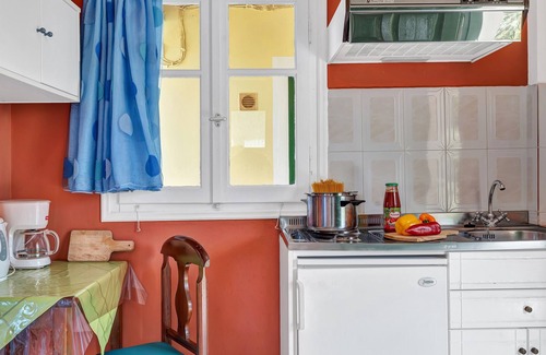 Vathy Apartment | Studio 'Veronis 8' with Sea View, Shared Pool & Wi-Fi