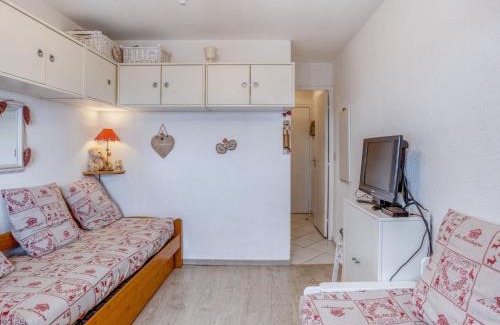 Le Corbier Apartment | Studio Vostok Zodiaque-87 by Interhome